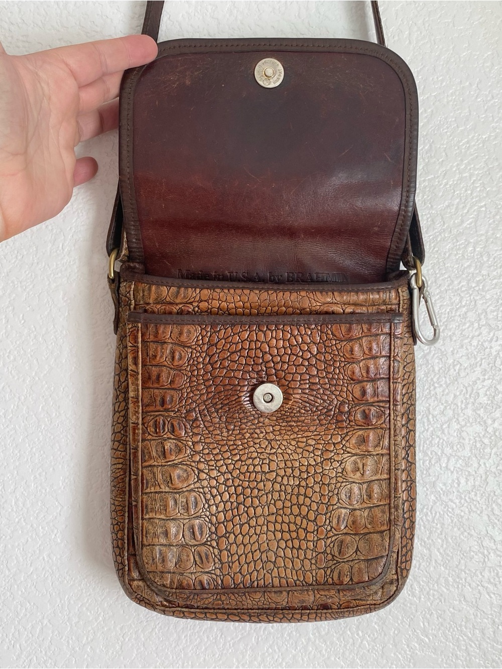 Brown Vintage Brahmin Crossbody Leather Handbag - Alligator Croc - Picture 5 of 10